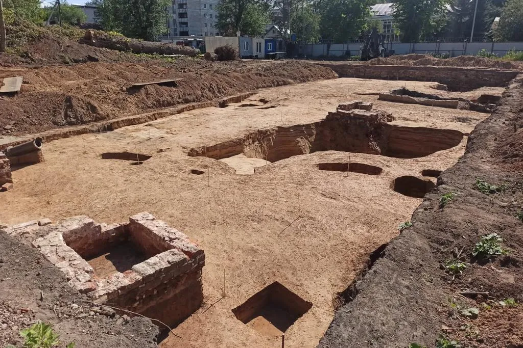 «Если строитель наткнулся на памятник, то придется приостановить работы на 2-3 месяца»