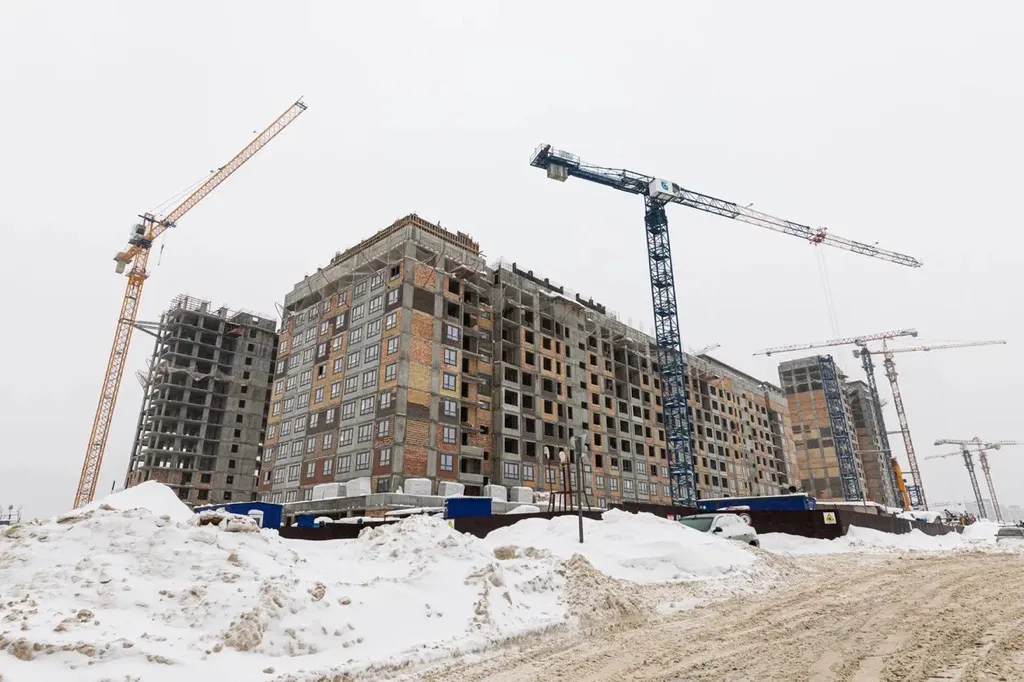 Итоги недели: старые лифты, стройка без господдержки и новые законы