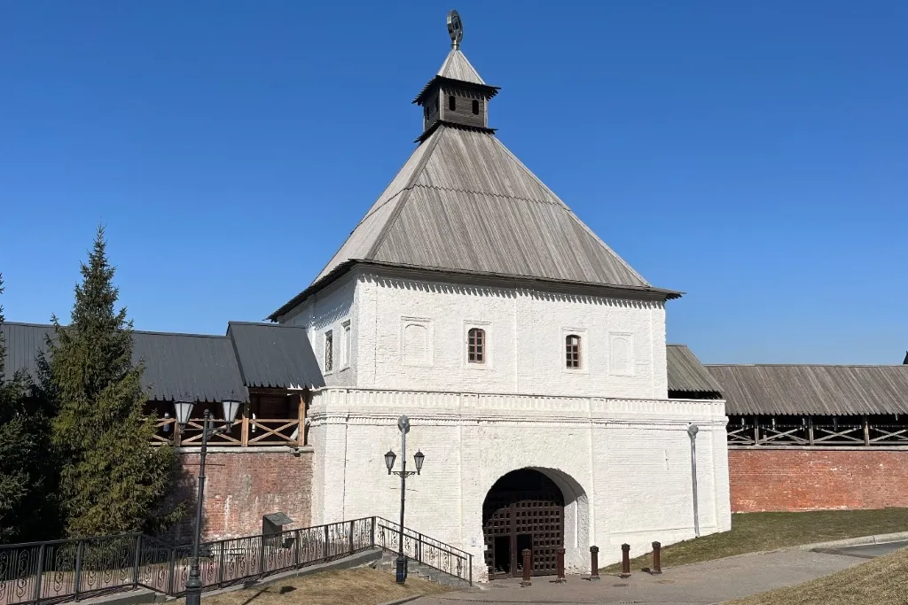 Реставрацию двух башен Кремля завершили в Казани