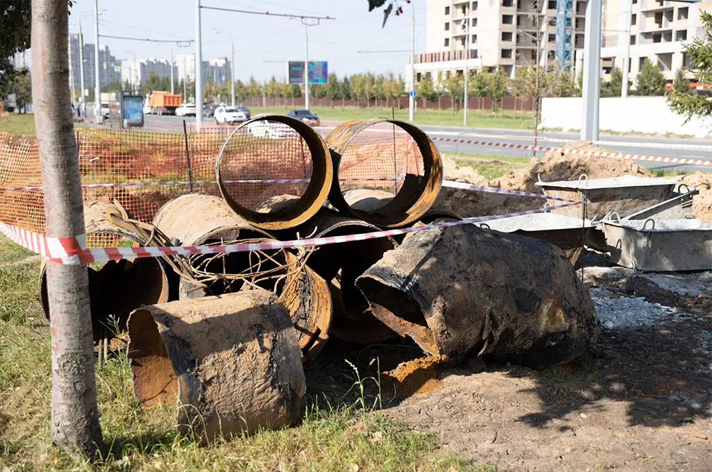 К концу сентября в Казани завершится ремонт водопровода на пр. Камалеева