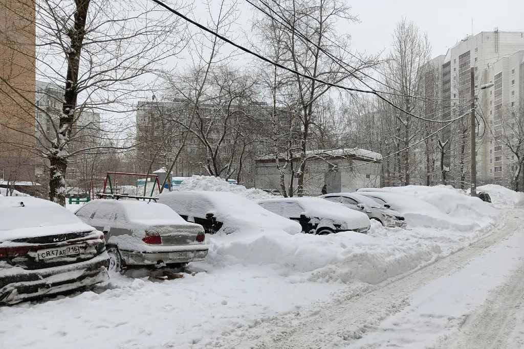 Жители Казани оставили свыше 2,8 тыс. жалоб на уборку дворов