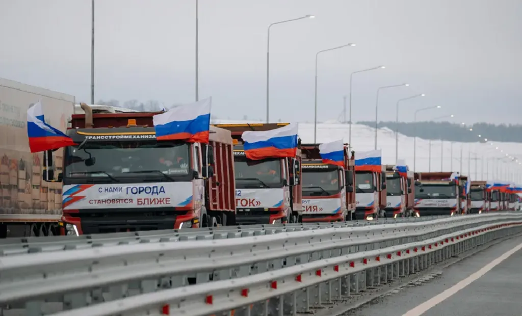 Автодор объяснил причину пробок на АЗС на трассе М12