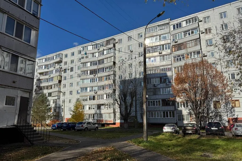 Как я жила в брежневке: квартира с мастерской на балконе и качелями в коридоре