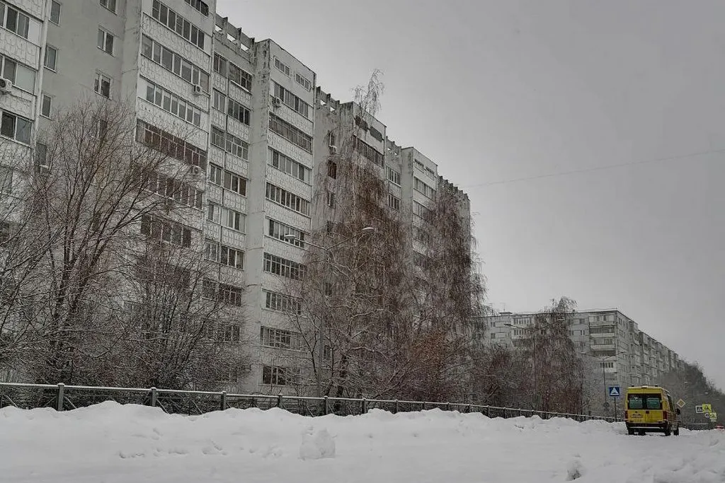 В Казани стали лучше чистить крыши домов, но есть нарекания к уборке тротуаров и проездов