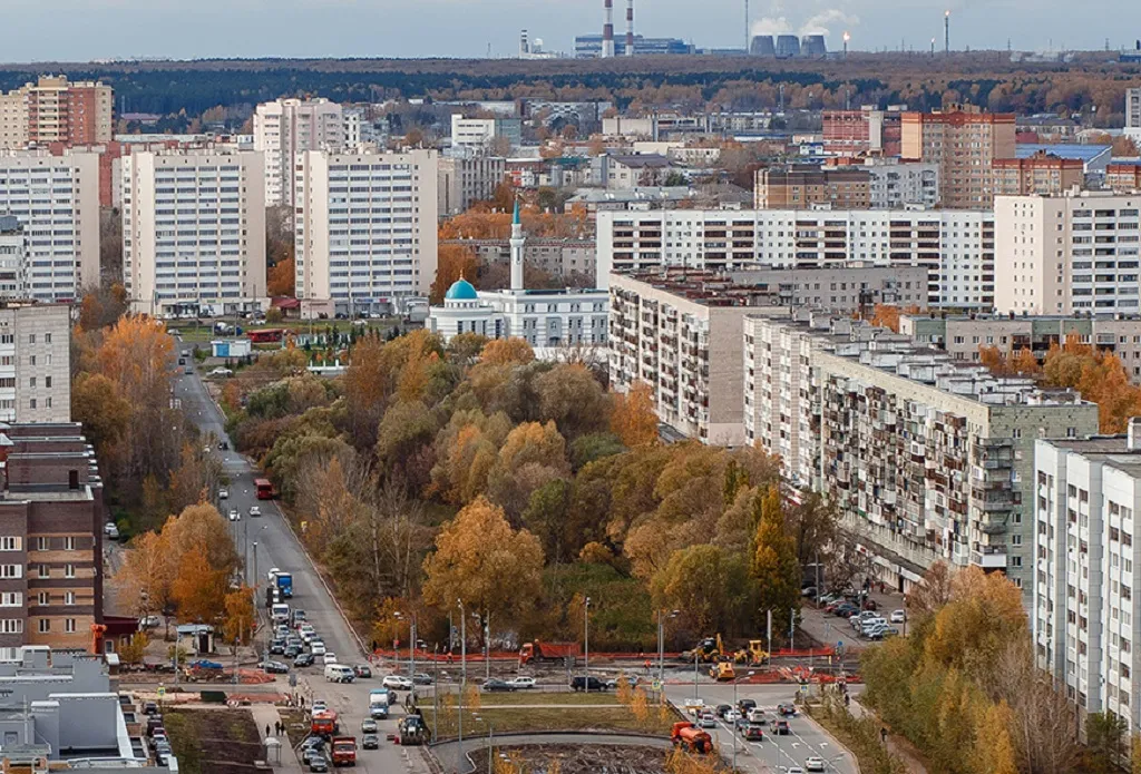 На ул. Серова в Казани завершается строительство коллектора ливневой канализации
