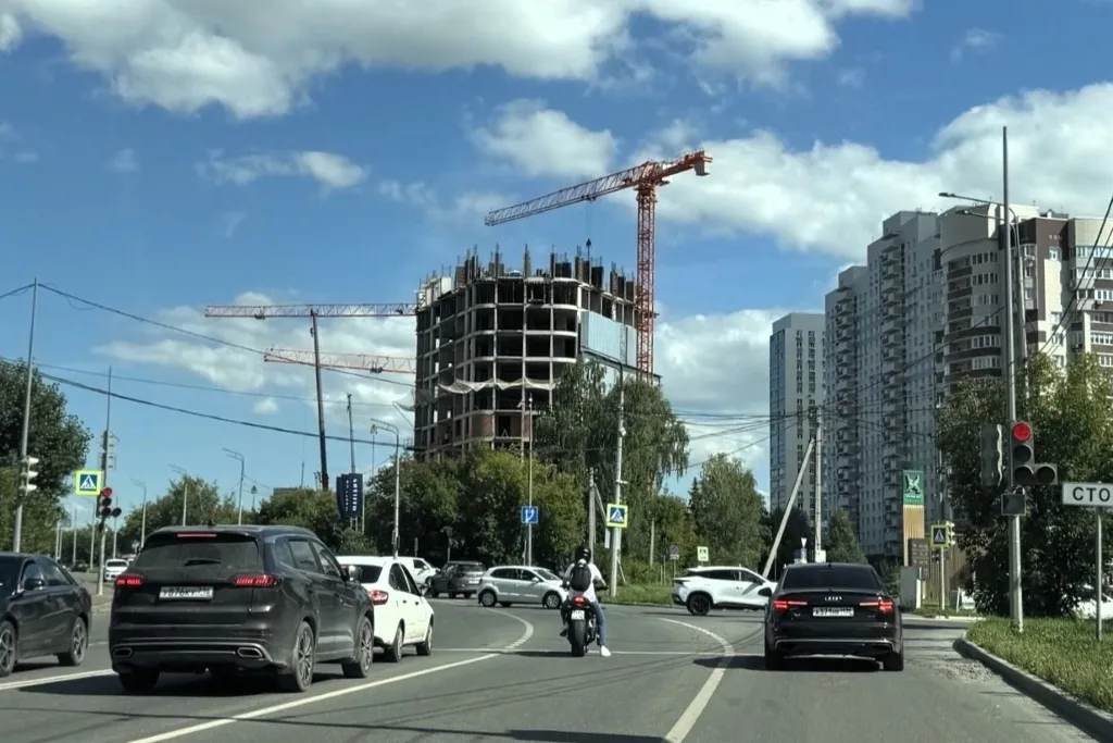Атом, Аристократ и Малевич: какой ЖК на Аделя Кутуя в Казани выбрать