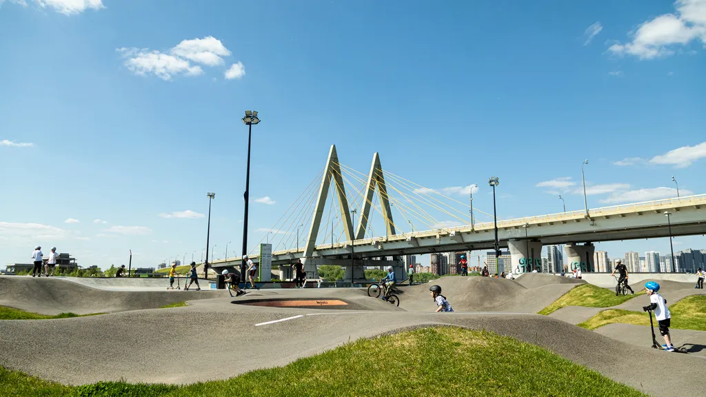 В экстрим-парке «Урам» множество разных площадок для активного отдыха: Фото: Урбан Медиа
