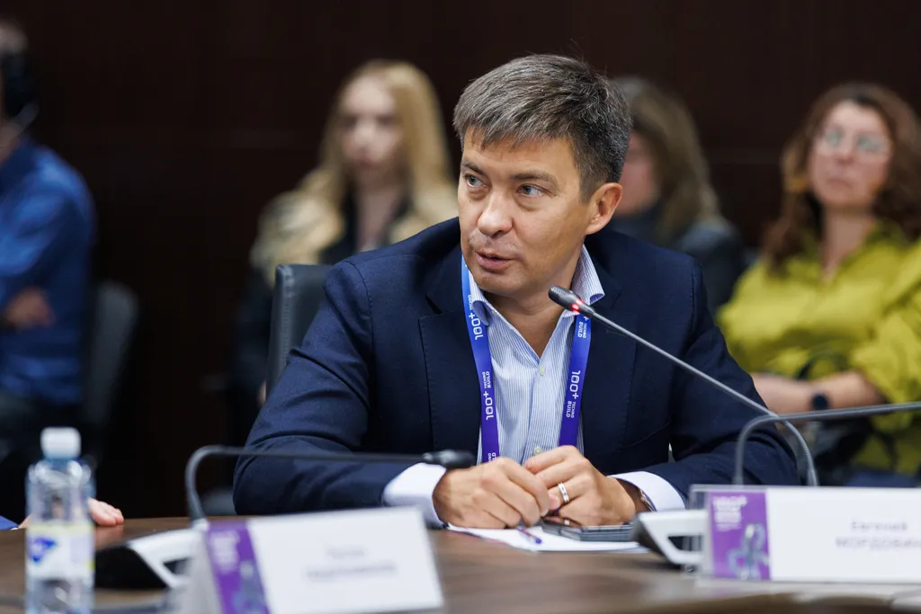 Евгений Мордовин обратил внимание на то, какие объекты уже сейчас делают жилые комплексы более привлекательными для покупателей. Фото: пресс-служба форума «100+ Techno Build»