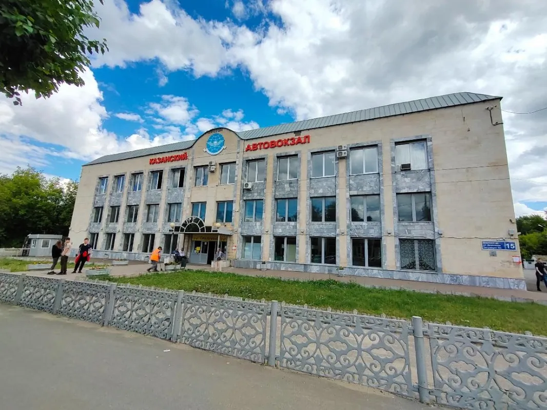 В непосредственной близости к речпорту находится автовокзал. Фото: Урбан Медиа