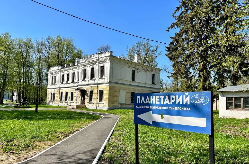 Жители и владельцы садоводческих обществ района сошлись во мнении, что главные преимущества района — массивные леса и тишина. Фото: Урбан Медиа