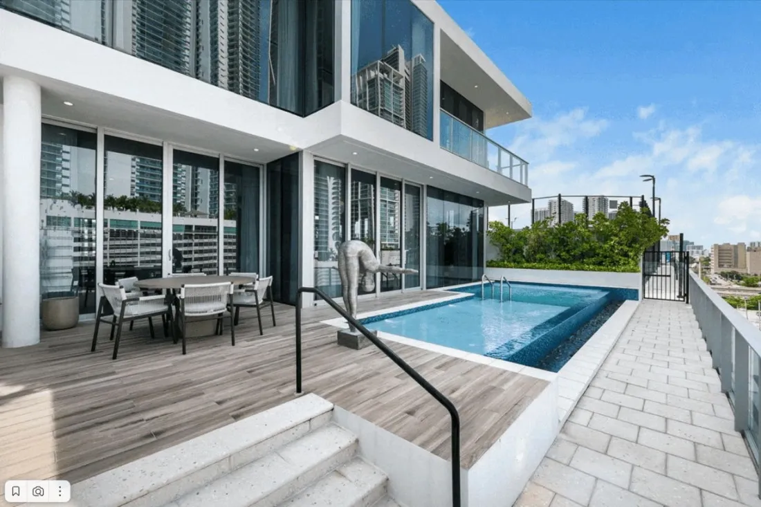 Пентхаус в здании Пармаунт Майами стоимостью до 3,3 млн долларов. Фото: agkrealty.com