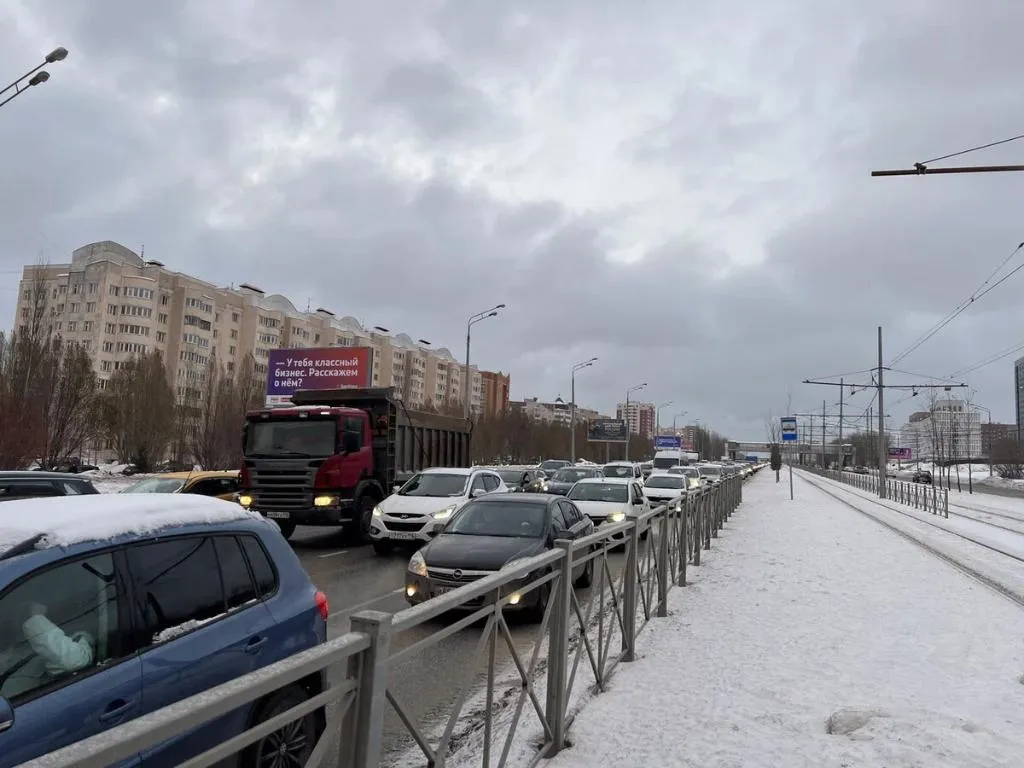 Одна из основных проблем Казани, которую должен решить генплан - это пробки. Фото: Урбан Медиа