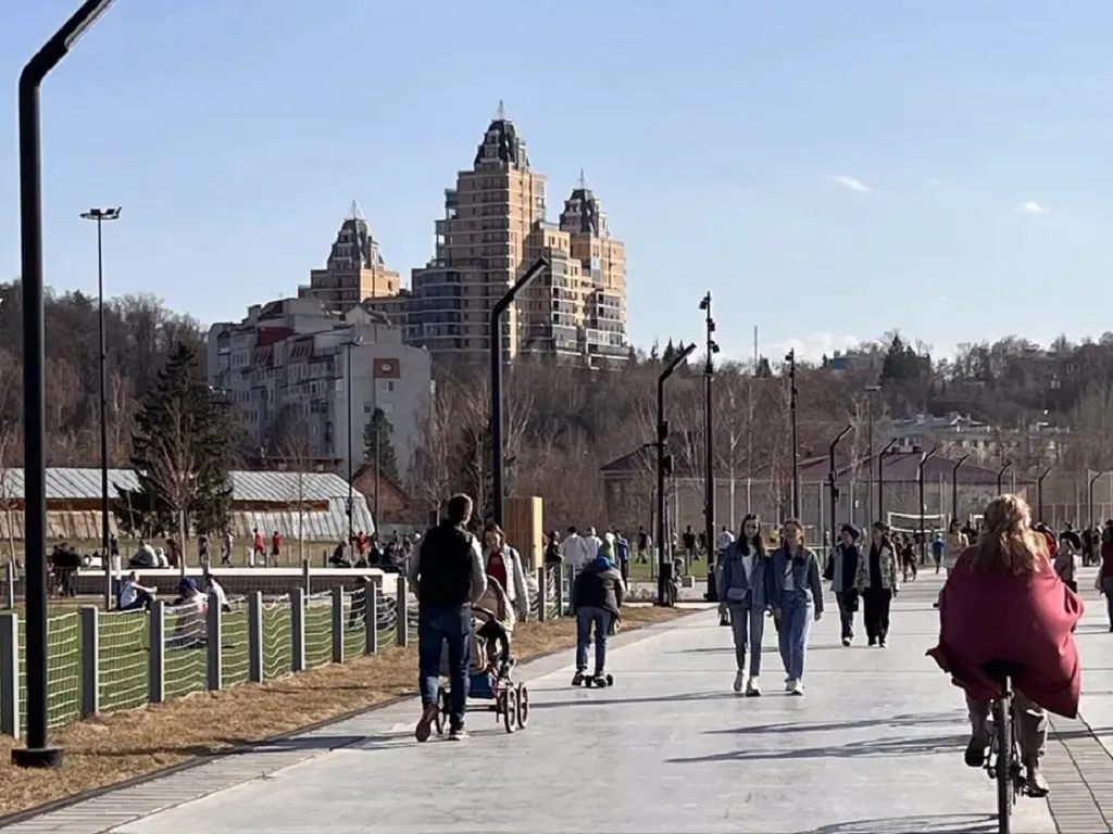 ЖК «Суворовский» - один из немногих домов нашего рейтинга, который построили быстро и без судебных разбирательств. Фото: Урбан Медиа
