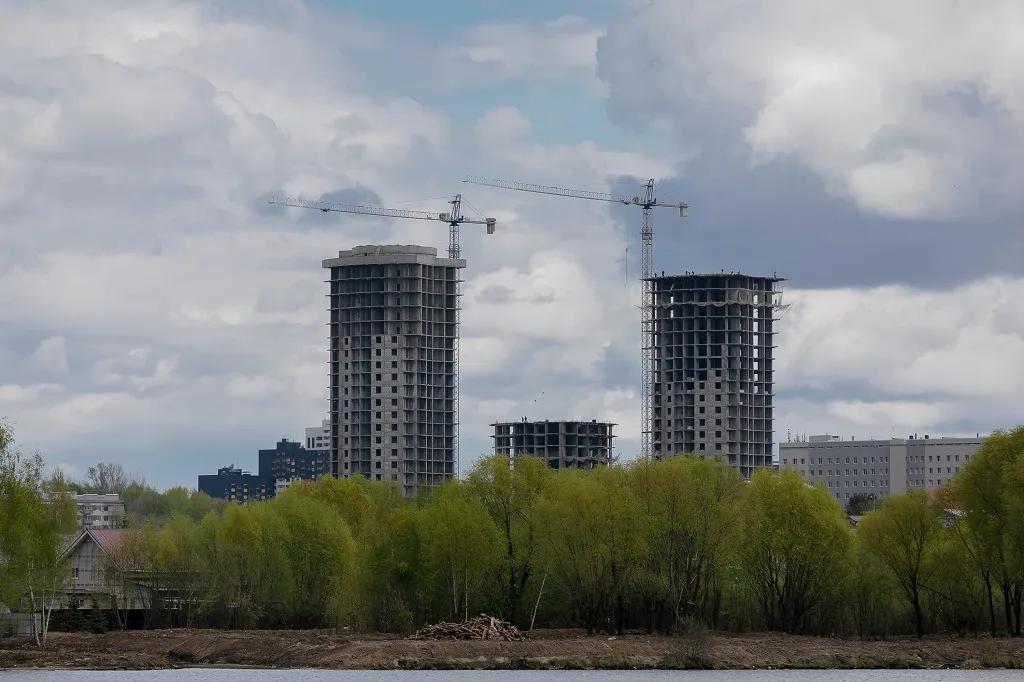 Строительство ЖК Авалон Сити началось еще в мае 2020 года (данные дом.рф) марийской ГК Спектр-М. На данный момент там продано 68% из 384 квартир. Фото: Урбан Медиа