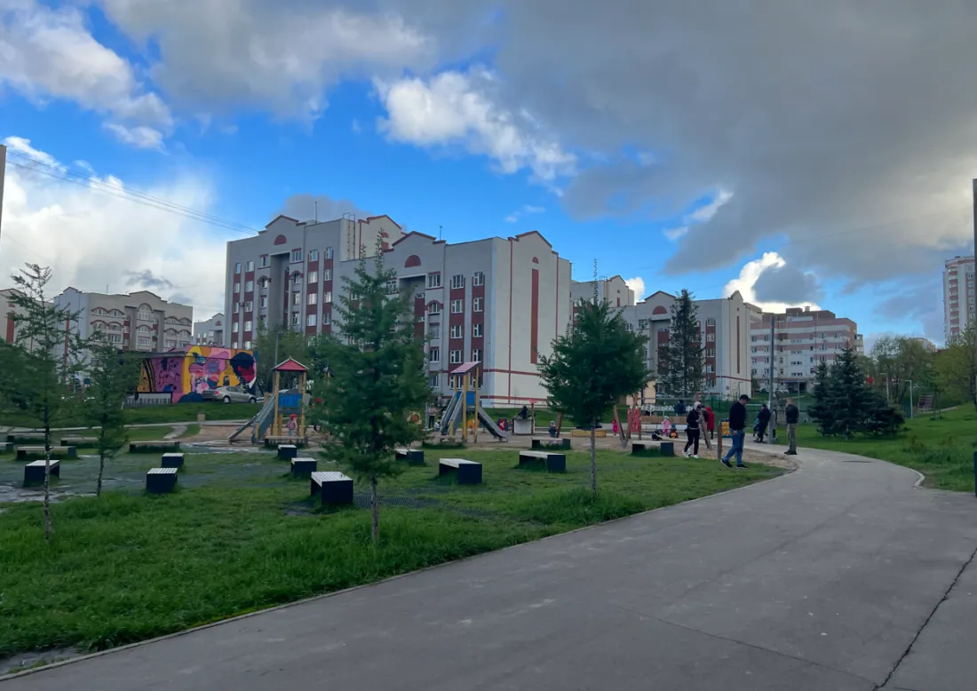 Типичные дома в микрорайоне азино-1. Фото: Урбан Медиа