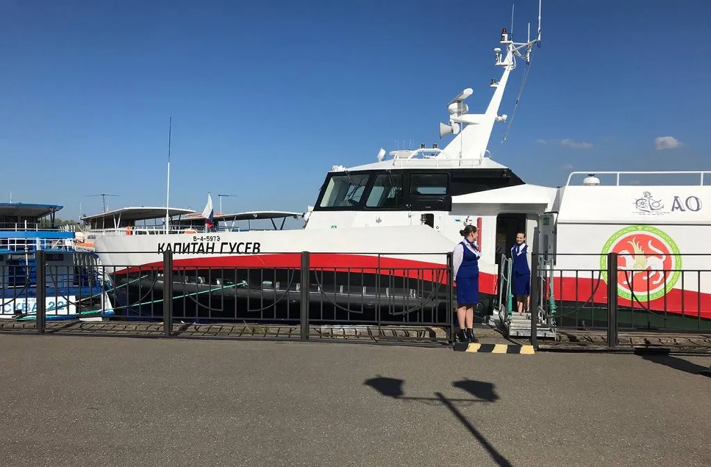 15 мая торжественно запустили первый пассажирский рейс от Речного порта Казани до Верхнего Услона. Фото: Урбан Медиа