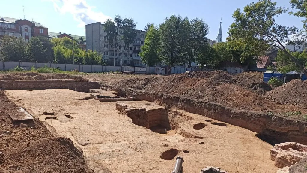 Раскопки на ул.Сары Садыковой. Фото предоставлено героем статьи