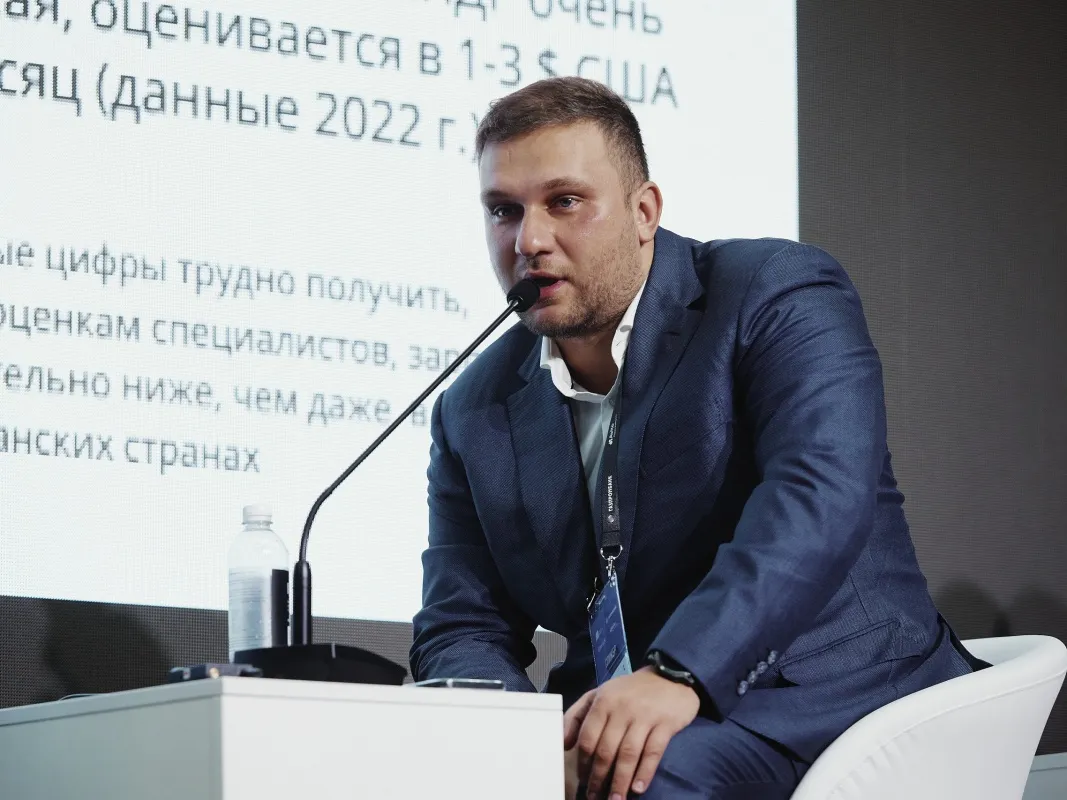 Самым выгодным мигрантом на стройке считают работника из Северной Кореи. Фото: форум недвижимости «Движение».