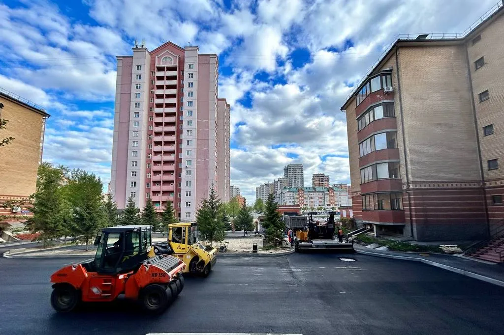 В этом году в РТ запланировали благоустройство 678 придомовых территорий на 10 млрд. Казани от этого «пирога» достались дворы 464 домов. Фото: Урбан Медиа