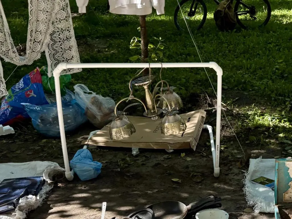 Металлическая люстра за 1000 рублей. Фото: Урбан Медиа