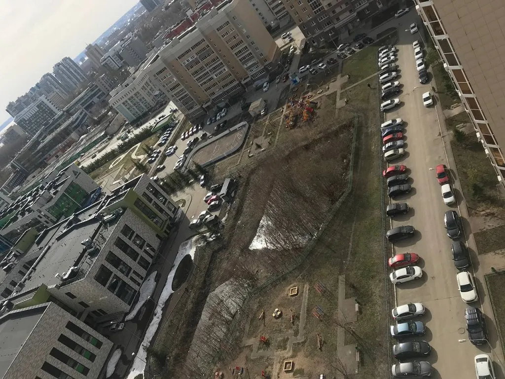 На месте частного сектора построили школу Адымнар. Фото предоставлено героем статьи