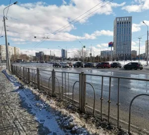 Кому нужны заборы вдоль казанских дорог