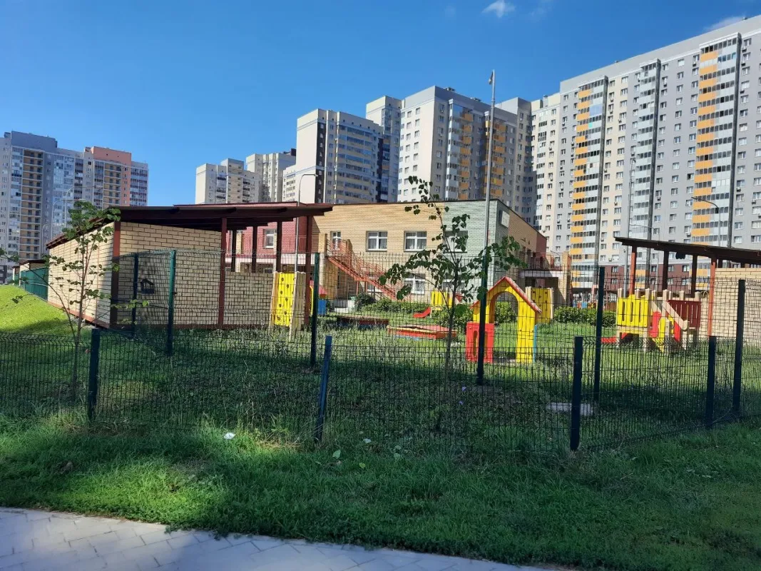 Детские садики внутри двора - удобно! Фото: Урбан Медиа