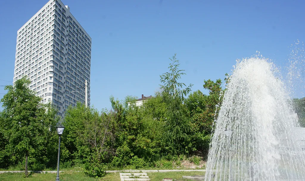 Clover house построили в центре Казани на месте кондитерской фабрики. Главное преимущество этого ЖК - вид из окна. Фото: cloverkazan.ru
