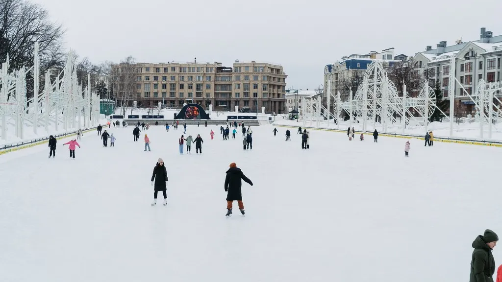 Где в Казани покататься на коньках и лыжах зимой 2024 года