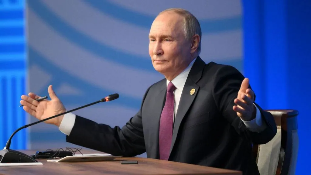 «Свалить с больной головы на здоровую не получится»: Путин об итогах БРИКС