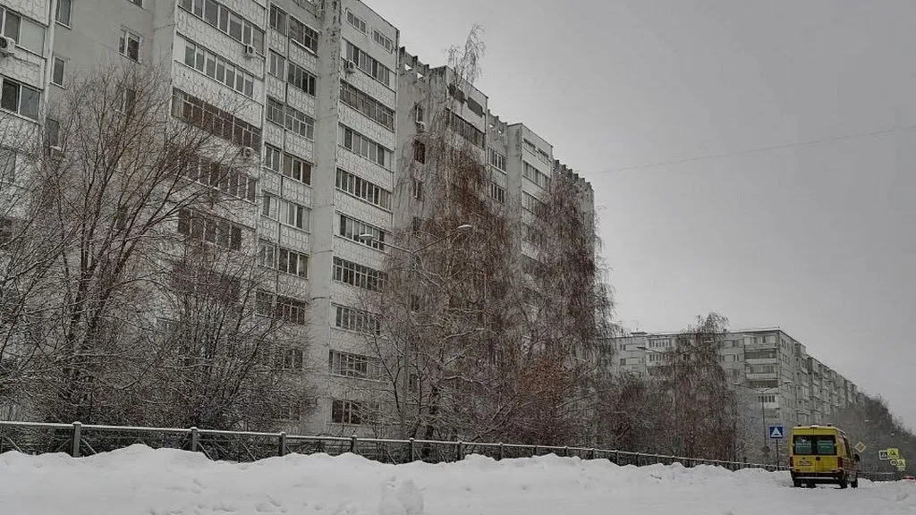В Казани стали лучше чистить крыши домов, но есть нарекания к уборке тротуаров и проездов