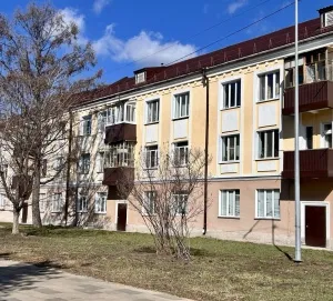 Что делать, если соседи мусорят в подъезде