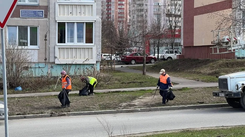 Нехватку дворников в Казани объясняют долгами жителей за ЖКУ