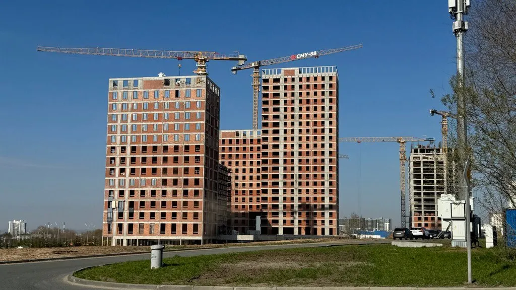 Переживший горевание рынок недвижимости спасают младенцы и рассрочки