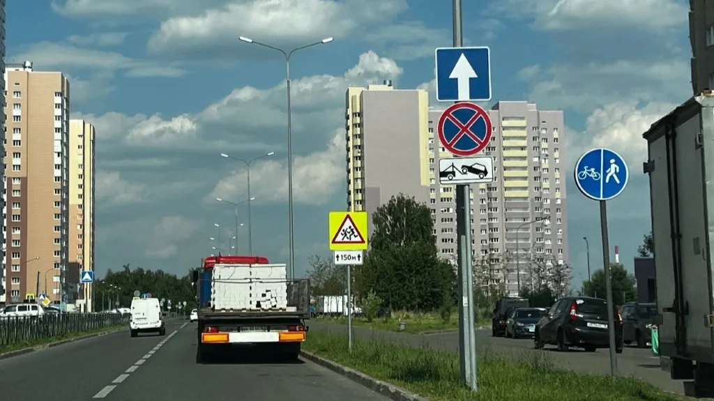 В Казани начали автоматически фиксировать остановку под запрещающим знаком