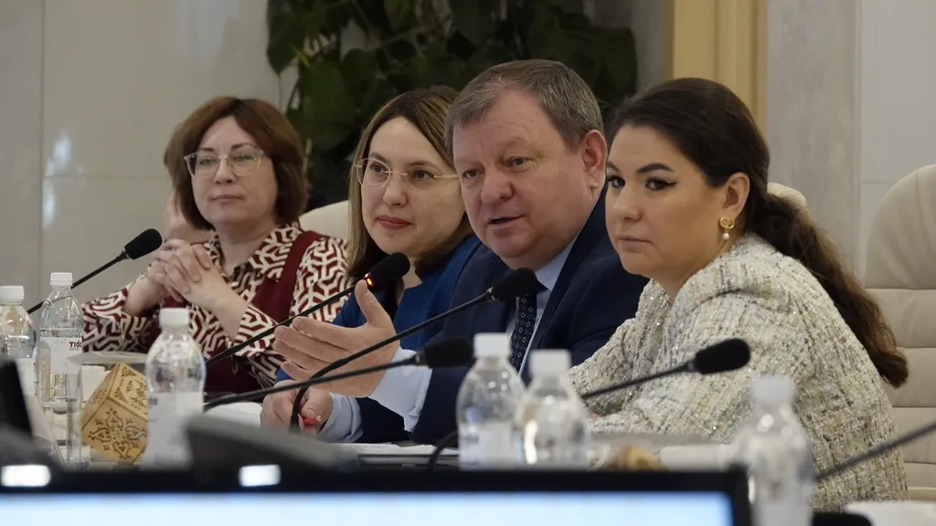 В Нурлатском районе построят три десятка частных домов для нефтяников и МКД для сирот