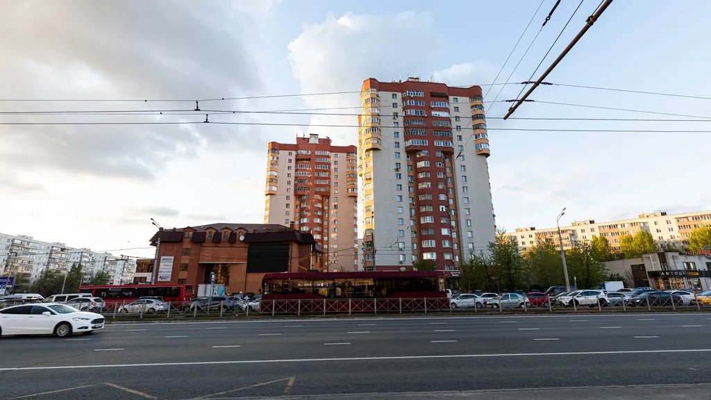 Можно ли узнать собственника квартиры по кадастровому номеру или адресу?