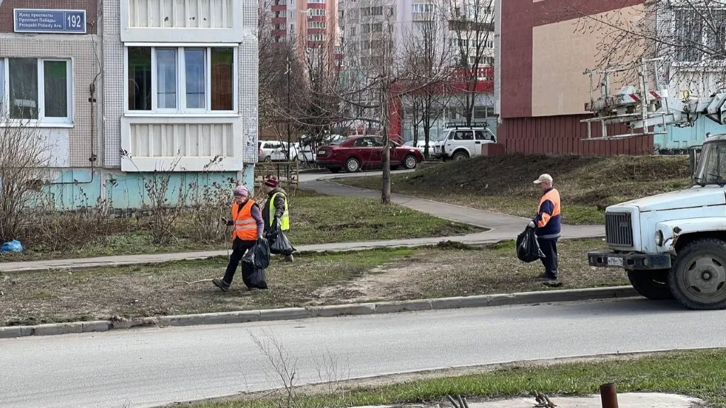 Более 800 дворников не хватает в Казани