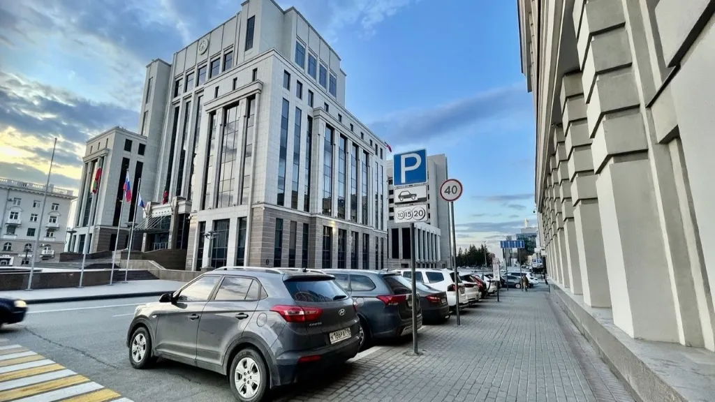 До конца года на муниципальных парковках Казани добавят почти 1600 мест