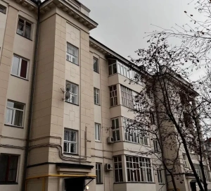 «Лучше бы этого капремонта не было»: жители сталинки в центре Казани пожаловались Путину 