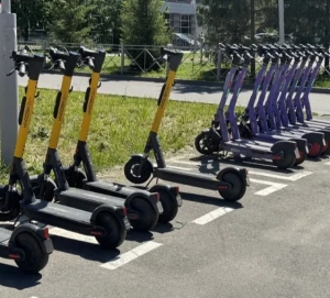 В центре Казани ликвидировали почти 500 парковок для электросамокатов