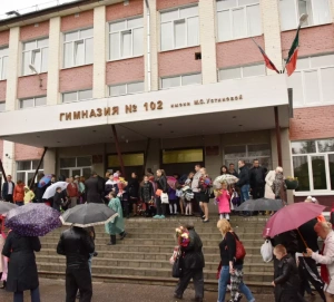 Гимназия №102: строгость, дисциплина и разлад