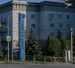 Приволжский: многоэтажки и поселки на границе с аэропортом